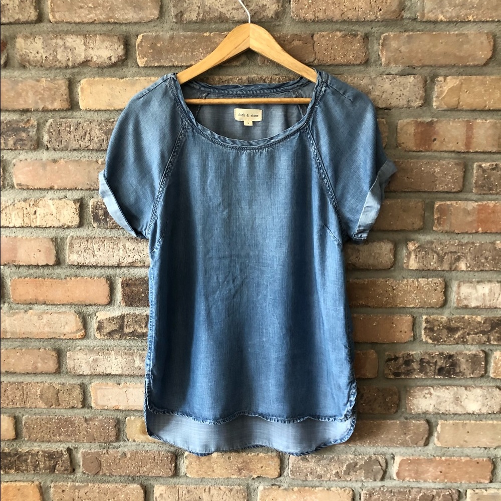 Cloth & Stone Chambray Scoop Neck Blouse